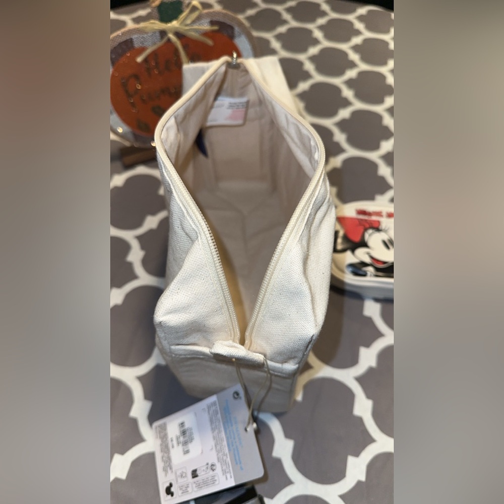 Disney Loungefly Mystery Pin & Primark Bag Bundle - Picture 9 of 10